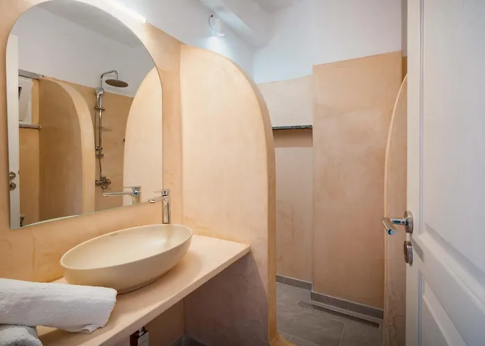 Alcyone * Serifos Town