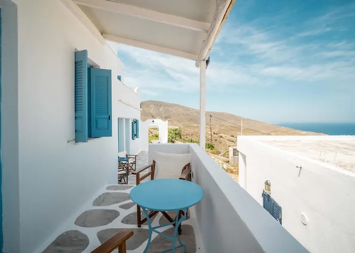 Alcyone Serifos Town