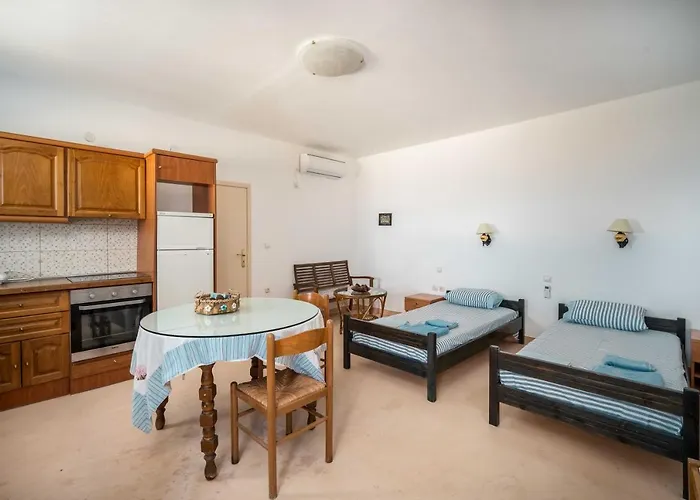 Alcyone * Serifos Town